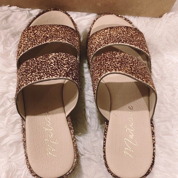 New! Matisse Struttin Natural Spot Wedge Sandal - Picture 5 of 9